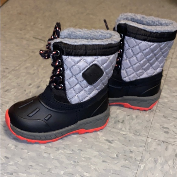 Carter snow boots(kids) - Picture 1 of 3